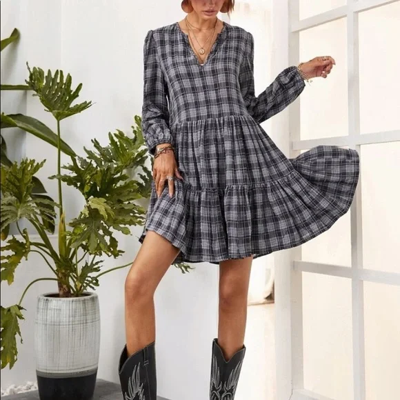 Plaid ruffle hem lantern sleeve blouse plum - Picture 8 of 16